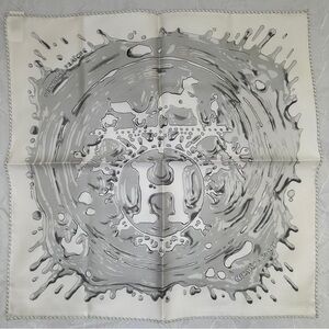 Hermes Peinture Fraiche scarf 45
